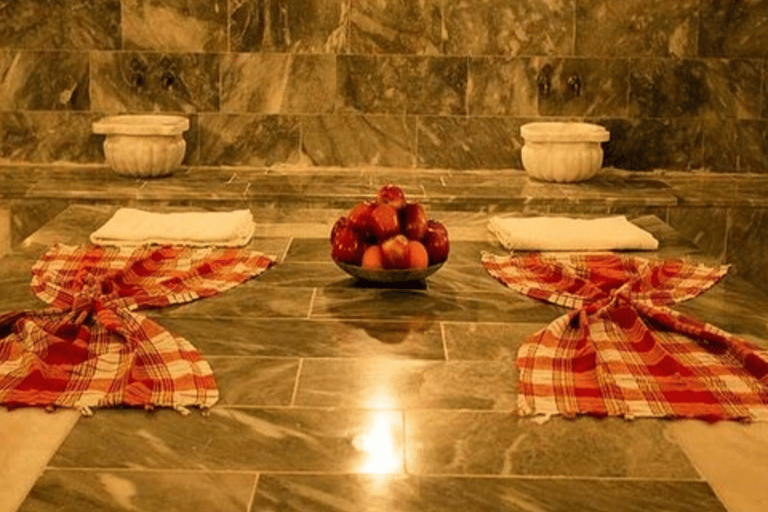 Kemer: experiencia de hammam, sauna y masaje clásico y balinés.Kemer: Hammam, Sauna y Experiencia de Masaje Clásico