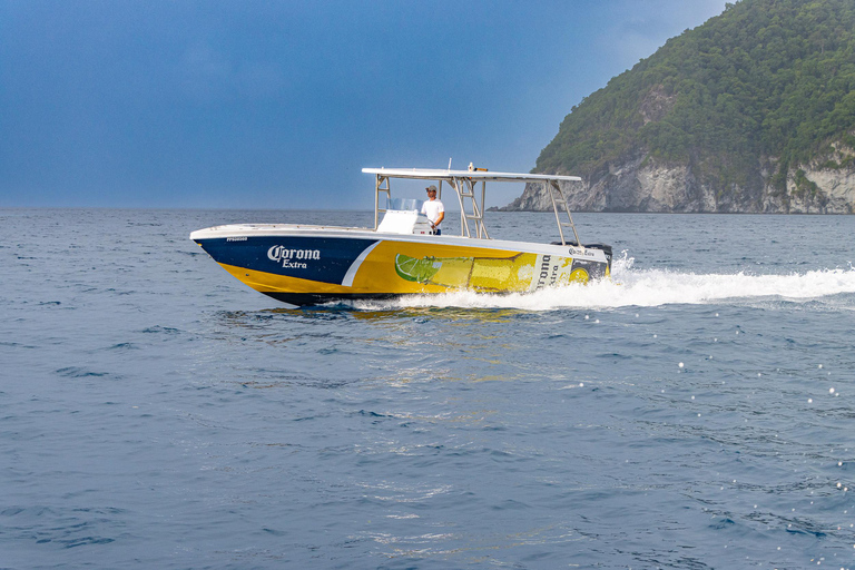 Deshaies: Guided boat tour: Coast + Snorkeling + Islets + Aperitif Deshaies: Guided Boat Tour: Coastline + Snorkeling + Islets + Aperitif