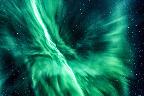 Reykjavik: Small-Group Northern Lights Tour with Pickup