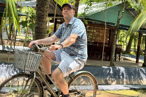 Max 14: Discover Cu Chi Tunnels System & Mekong Delta Private Group Tour