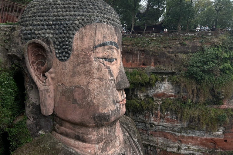 Close to Chengdu: Leshan Giant Buddha & Tasty Local Eats