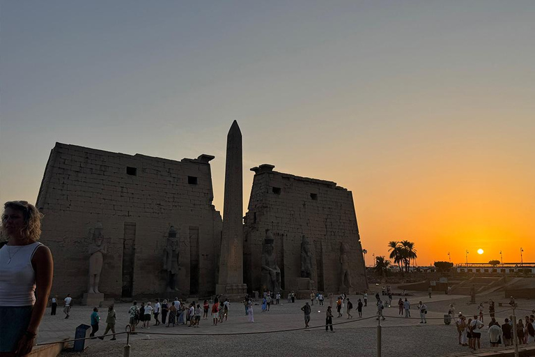 Luxor: Private Luxor Temple Sunset Tour Luxor private tour in Japanese