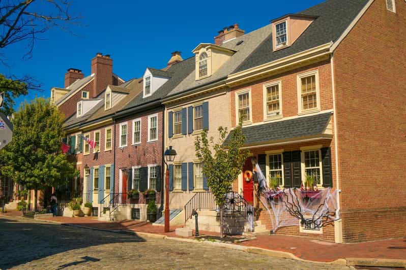 Most Charming Philly Walking Tour | Society Hill + Old City