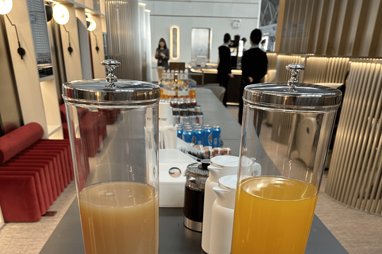 Beijing: Daxing International Airport CHUM Lounge Access Main Terminal Domestic Departure: CHUM VIP Lounge