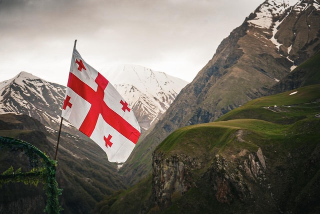 Tbilisi: Kazbegi en hoogtepunten van de Kaukasus-bergen Dagtrip