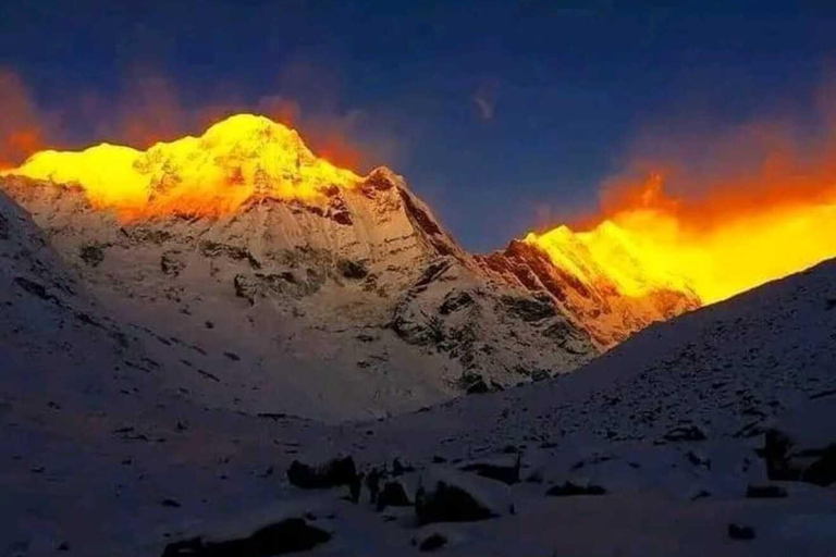 Pkr/Katmandou : Trek de 5 jours au camp de base de l'Annapurna et aux sources chaudesAu départ de Katmandou : trek ABC de 5 jours avec billets d'avion aller simple