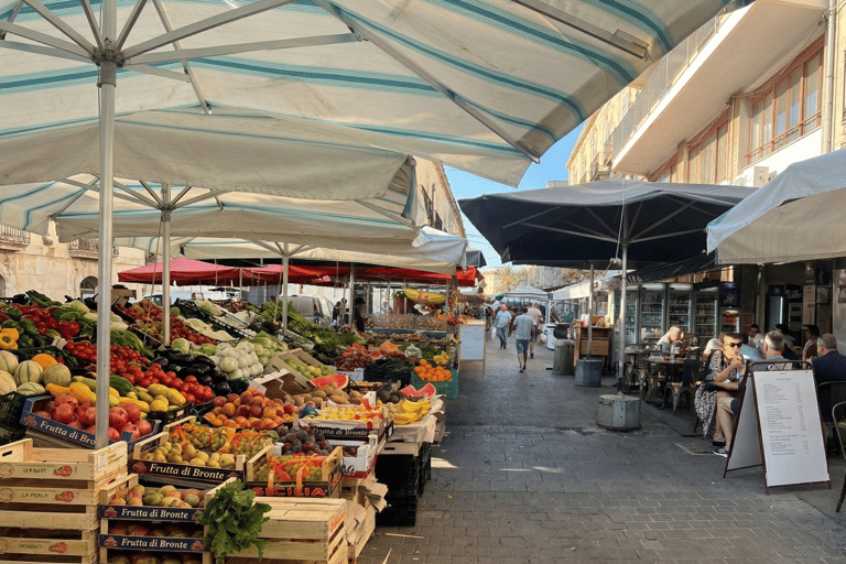 Syracuse: Cooking Class with Fresh Pasta, Mozzarella, and the Flavors of Ortigia Ortigia: Mozzarella and Traditional Cuisine Course in the Market
