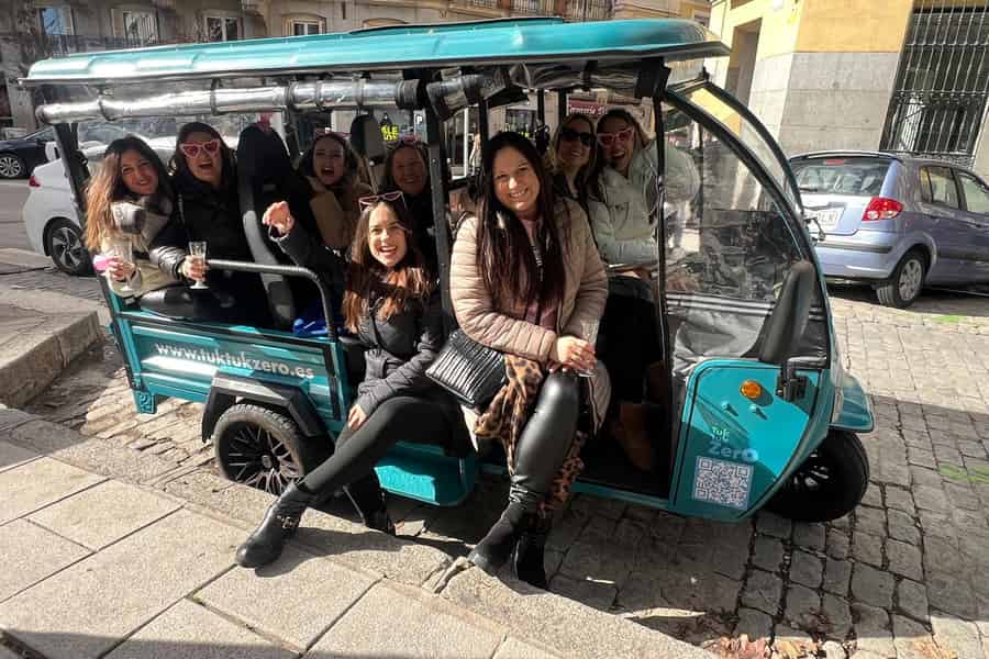 Madrid: Tour mit Tuk Tuk Zero: Das Beste von Madrid in 2h 15min. Foto: GetYourGuide