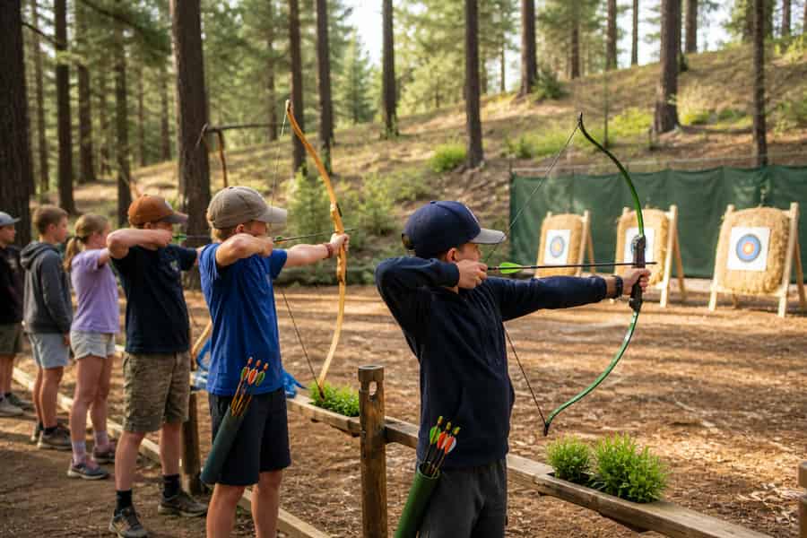 Lake Tahoe: Bogenschießen für Anfänger – Outdoor-Kurs. Foto: GetYourGuide