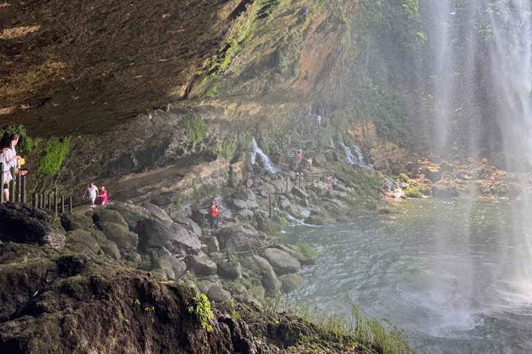 Visit to Agua Azul and Misol-Ha with lunch included Visit Agua Azul and Misol-Ha with Lunch Included