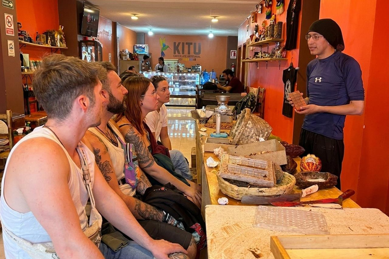 Quito: Immersive Historic Center, Sightseeing Tour, and Cocoa Food Tasting Quito: Immersive Historic Center, Sightseeing Tour, and Cocoa Tasting