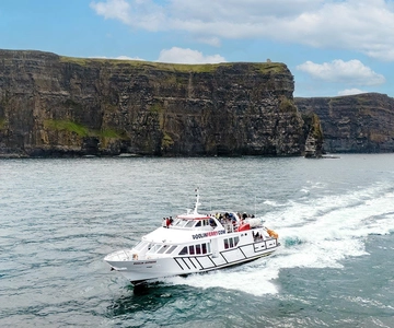 Из Дулина: Экскурсия на лодке по скалам Мохер (Cliffs of Moher Boat Tour)