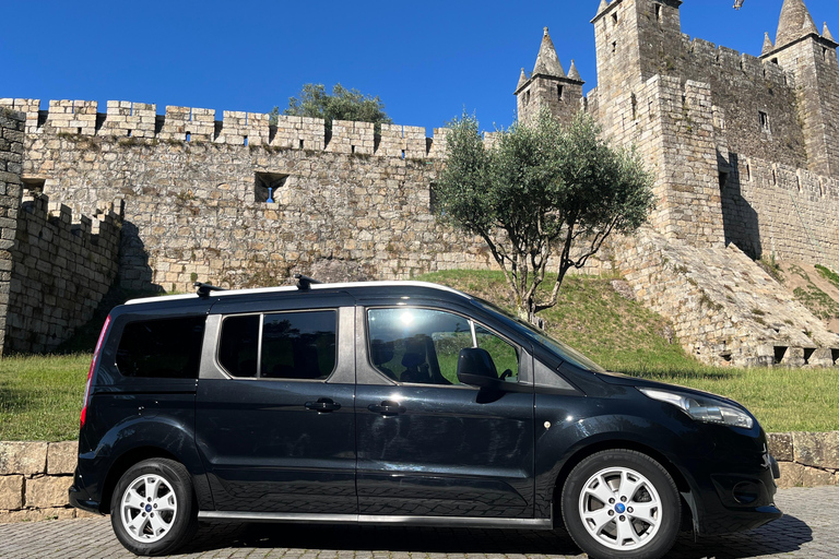 Santiago de Compostela: Private Transfer to Oporto