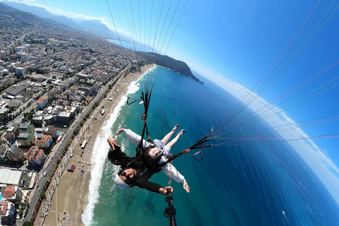 Alanya: Tandem Paragliding Tour with Hotel Transfer