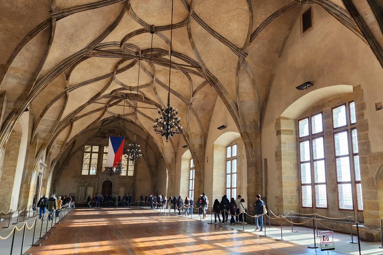 Prague: Prague Castle Private Walking Tour