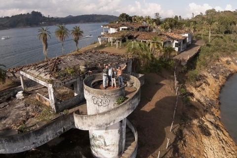 Pablo Escobar's Hacienda, Bootsfahrt und Piedra del Peñol(Kopie von) Medellin: Guatapé Tagestour & Boot zum Anwesen von Pablo Escobar