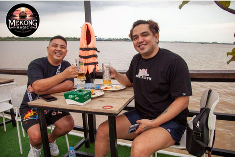 Phnom Penh: Crociera al tramonto - Tre pacchetti da scegliere!Pacchetto Ambra - Birra e bevande analcoliche a flusso libero