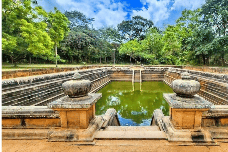 Anuradhapura: Tuk Tuk Tour with Temples & Hidden Stories Standard Package (Budget Option)