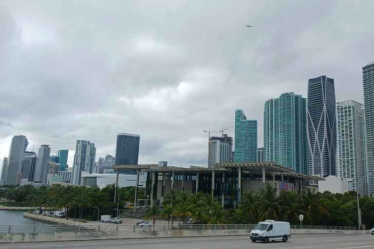 Miami: City Tour with Little Havana & Wynwood Stops