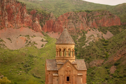 From Yerevan: Noravank, Khor Virap & Garni Temple Day Tour