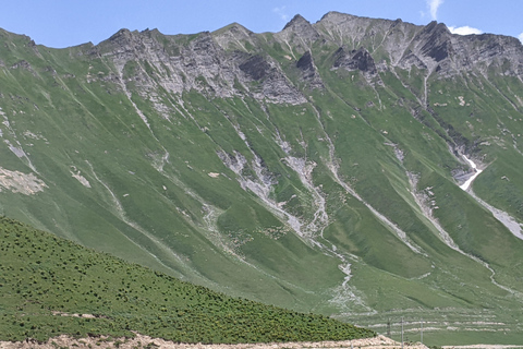 Tbilisi: Kazbegi, Gudauri, Ananuri - Private guided tour