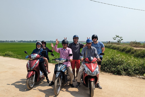 Hue : Visite du pont Thanh Toan en moto avec cours de cuisine