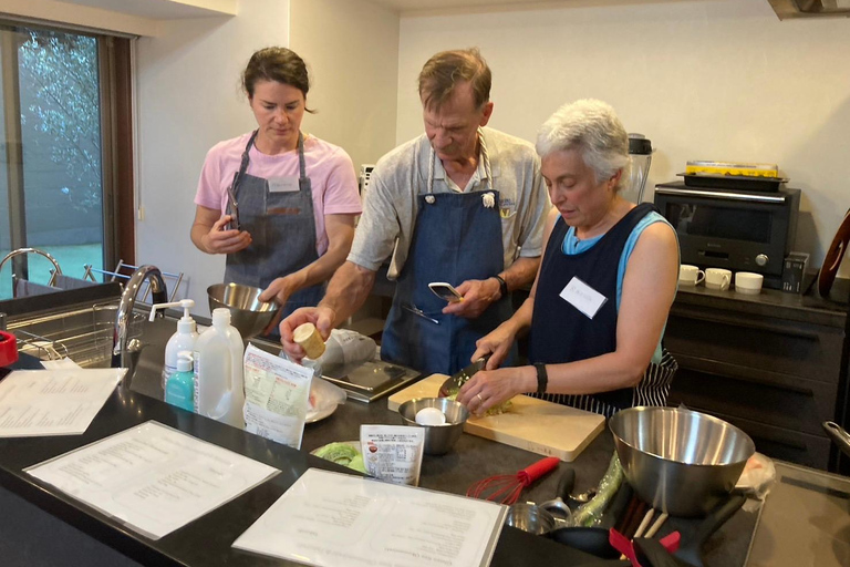 Kitsune (vos) udon en gekruide rijst｜Onder begeleiding van RD｜KyotoKitsune (vos) udon en gekruide rijst | Onder toezicht van RD | Kyoto
