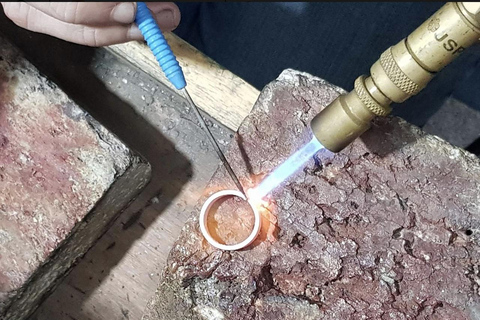 波哥大：制作属于你的祖母绿戒指波哥大：制作属于你自己的翡翠戒指