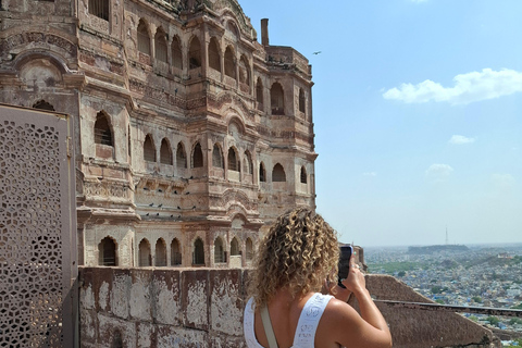 Guided Pvt Tour: Jodhpur Fort, Blue City, Clock Tower & More Jodhpur Unveiled : Guided Tour of Highlights & Hidden Gems