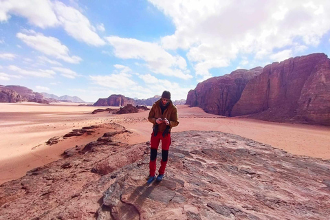 Wadi Rum: 2-godzinna wycieczka jeepem z beduińską herbatą