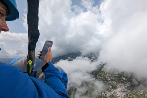 Bovec: Tandem-Gleitschirmfliegen in den Julischen Alpen