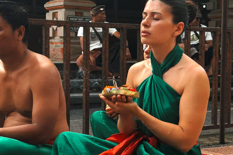 Bali: Tirta Empul Holy Spring Ritual for First-Time Visitors