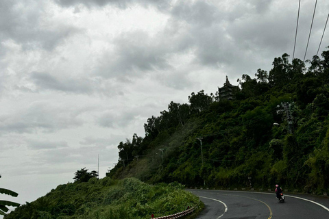 Excursão turística de meio dia à cidade de Da Nang em motaPasseio de mota