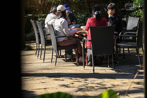 Hangzhou: Tai Chi Class and Ancient Streets Walking Tour