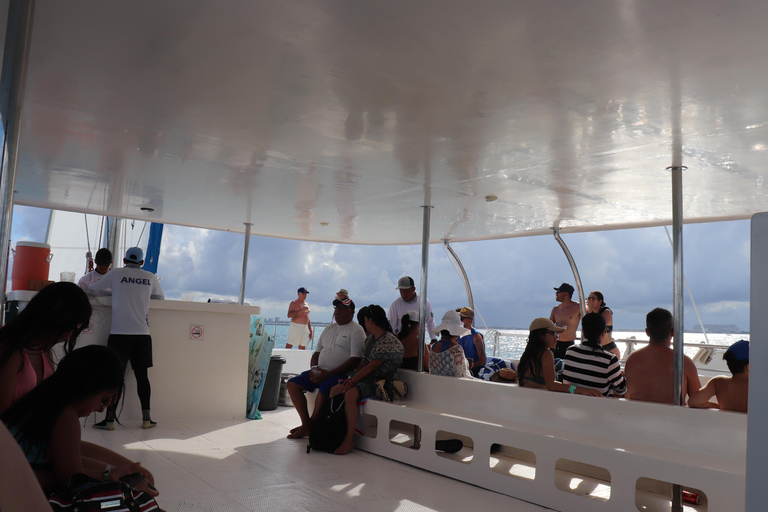 FAMILY FRIENDLY Isla Mujeres Catamaran Tour with Snorkeling