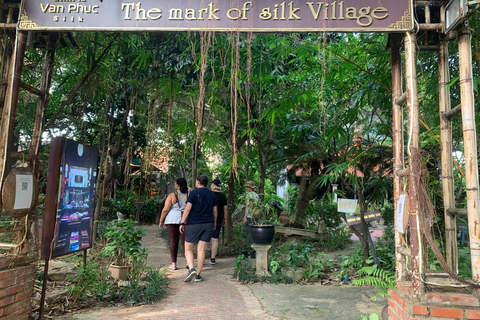 From Hanoi: Day Trip to 5 Traditional Handicraft Villages Small Group Tour