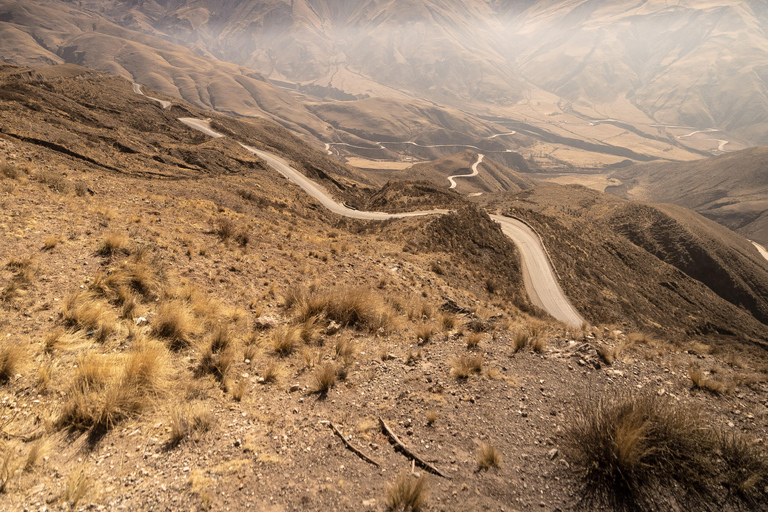 Cachi: Ruta Escénica y Experiencia Local desde Salta