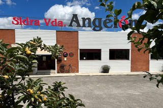 Sidra Vda. de Angelón: guided visit to a cider mill with tasting