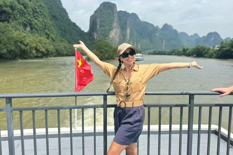 Guilin: Scenic 4-Star Li River Cruise to Yangshuo 4-Star Li River Cruise with English-Speaking Guide