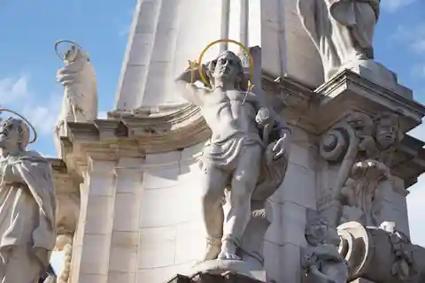 Statues et mythes du château de Buda : une expérience narrative