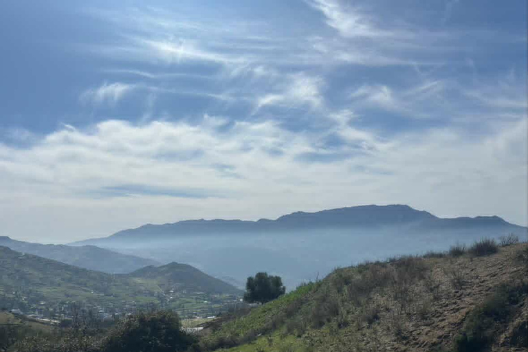 Chefchaouen: Rif Mountains Hiking Adventure with Lunch & 4x4