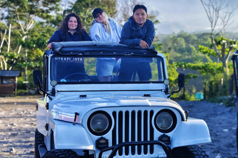 Visita à lava de Jeep Merapi