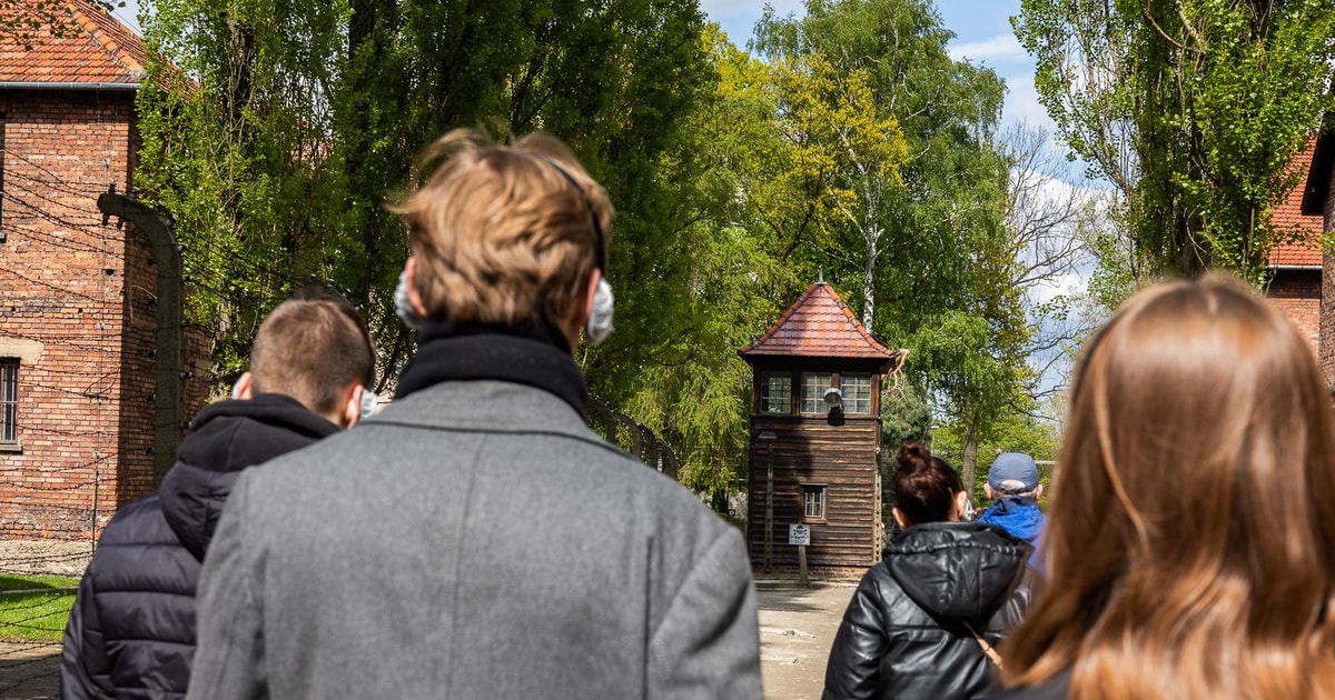 Von Krakau Aus Auschwitz Birkenau Guided Tour Mit Pick Up Getyourguide