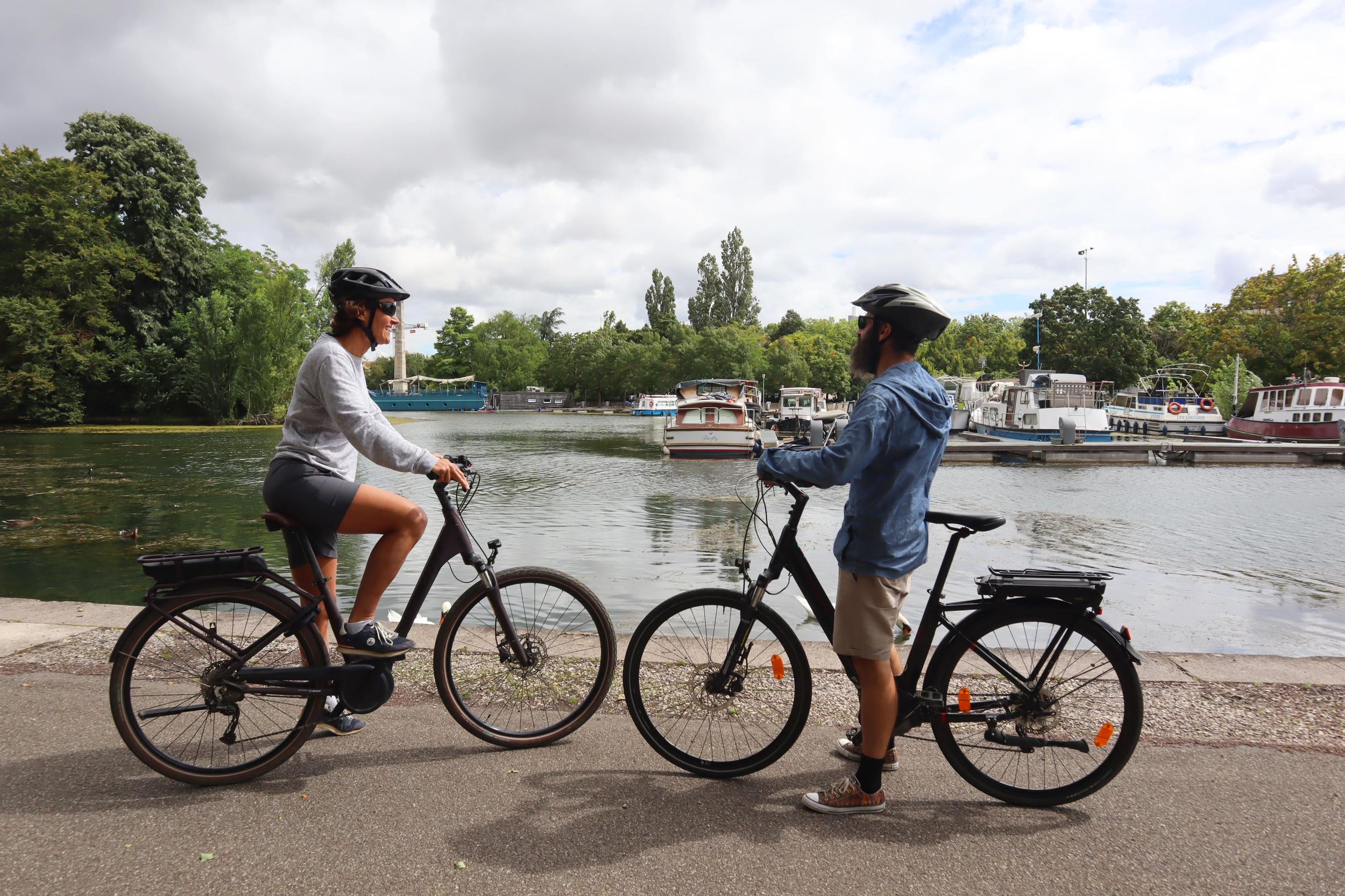 Dijon Stadtrundfahrt: Highlights Tour mit Gourmet Pause