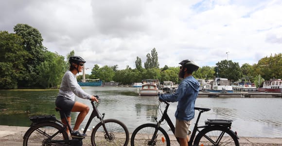 Dijon Stadtrundfahrt: Highlights Tour mit Gourmet Pause