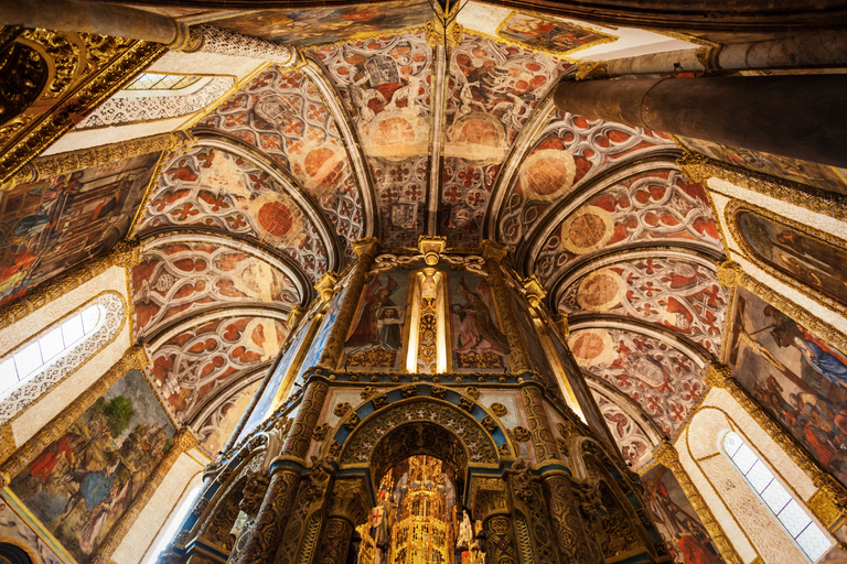 从里斯本出发：圣殿骑士路线 - 阿尔穆罗尔、托马尔和基督修道院独家私人之旅