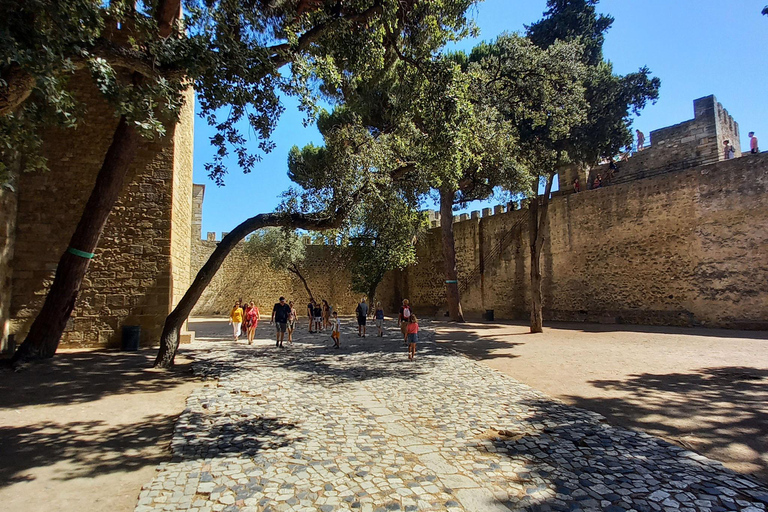 Lisbon: São Jorge Castle Skip-the-Line Ticket + Audio Guide Lisbon: São Jorge Castle Entry Ticket with Audio Guide