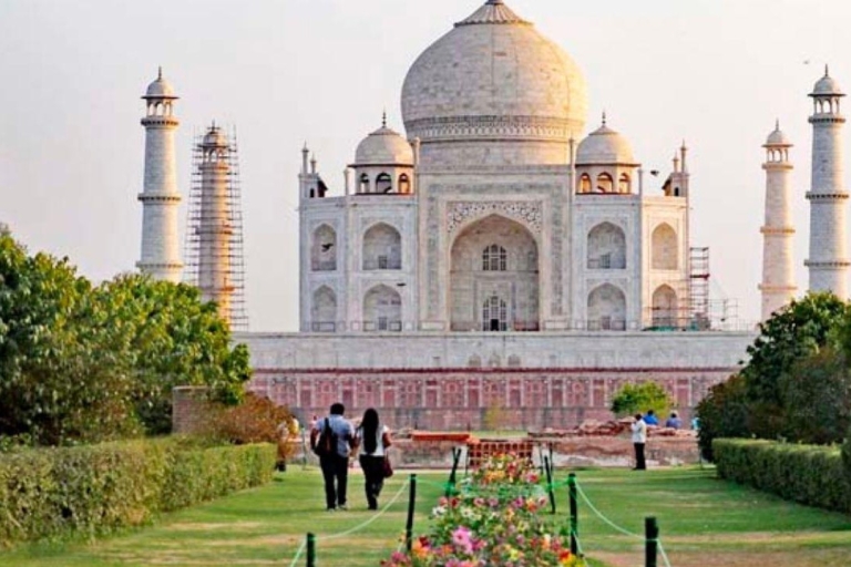 Un día en Agra en cocheTour de un día por Agra en coche y Trai Taj Mahal