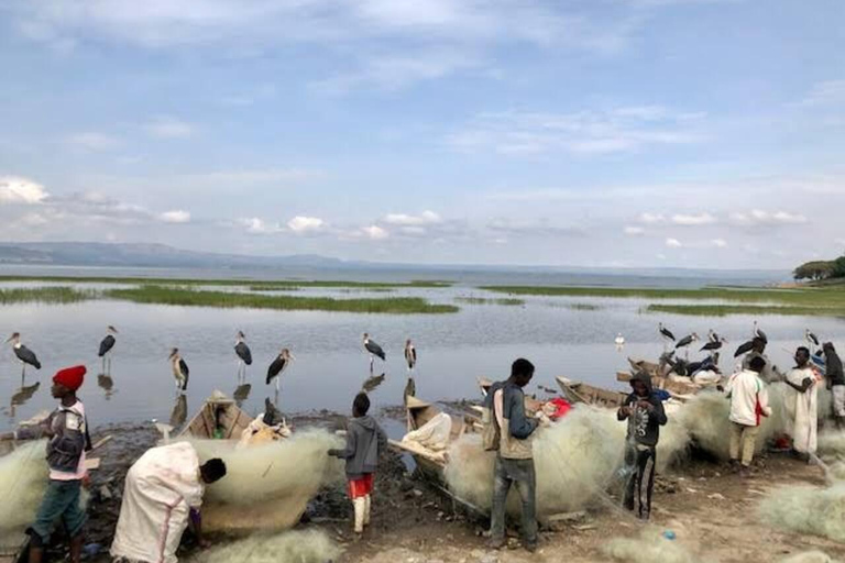 From Addis Ababa: 2-Day Wendo Genet & Hawassa Tour