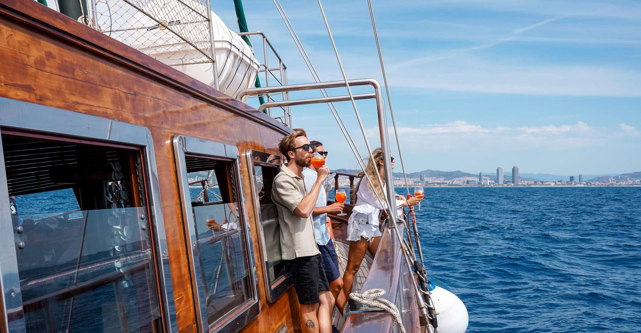 Barcelona: Sunset Sailing Cruise with Live Music photo 14